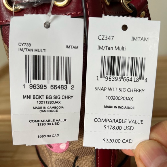 ✅Coach Mini Bucket Bag In Signature Cherry Print Set - Picture 7 of 16